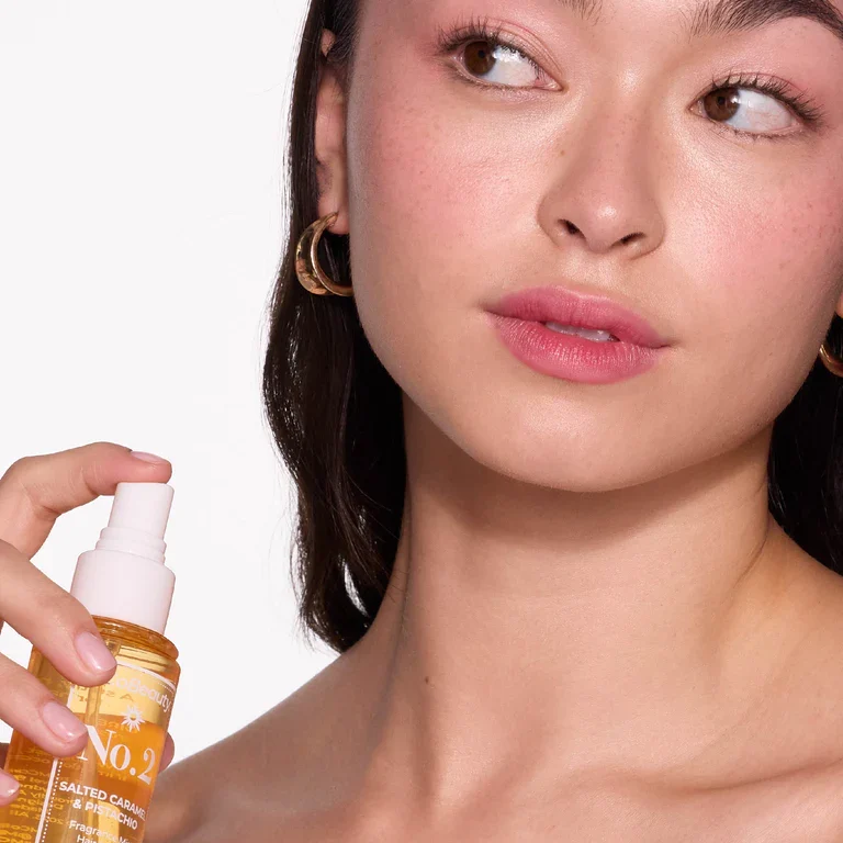 Flawless_Glow-Light-04_1_5527cf9e-5834-4fa4-9e01-8bb39982e1e6