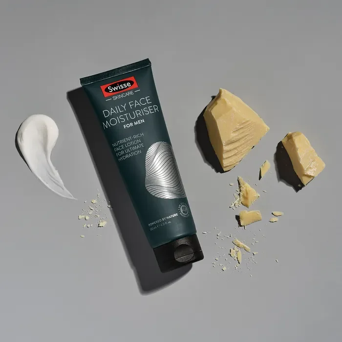 men_range_face_moisturiser_0011_v1_1200x1200_201123_013124 men_range_face_moisturiser_0011_v1_1200x1200_201123_013124
